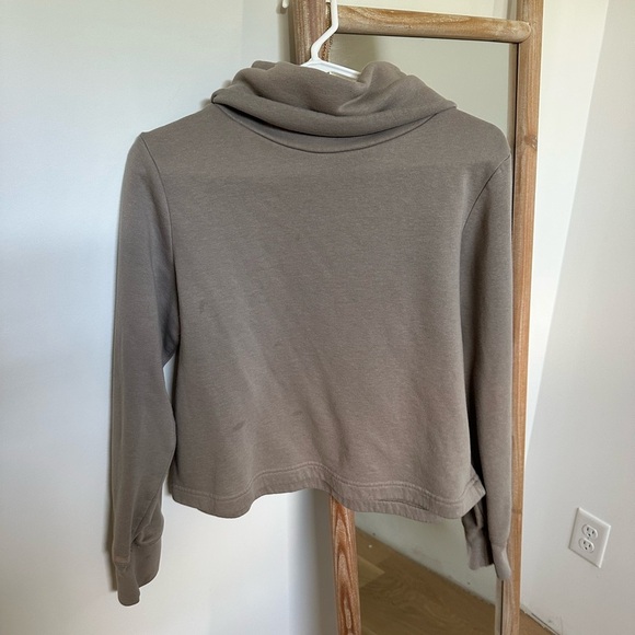 Zara Cozy Taupe Women's Sweater - Picture 1 of 4